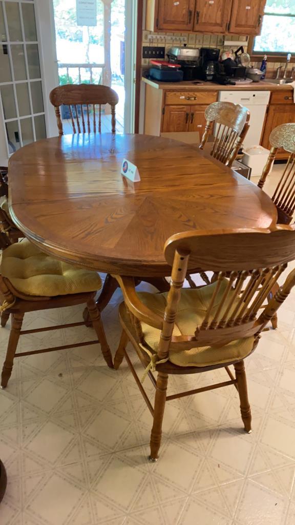 Dining room table Solid wood