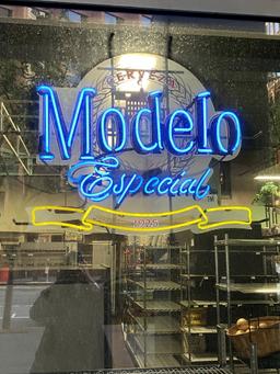 NEON 'MODELO CERVEZA ESPECIAL 1925' BEER SIGN