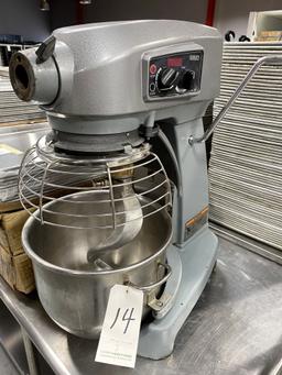 HOBART LEGACY 20QT MIXER W/BOWL GUARD, S/S BOWL HOOK MOD. HL200