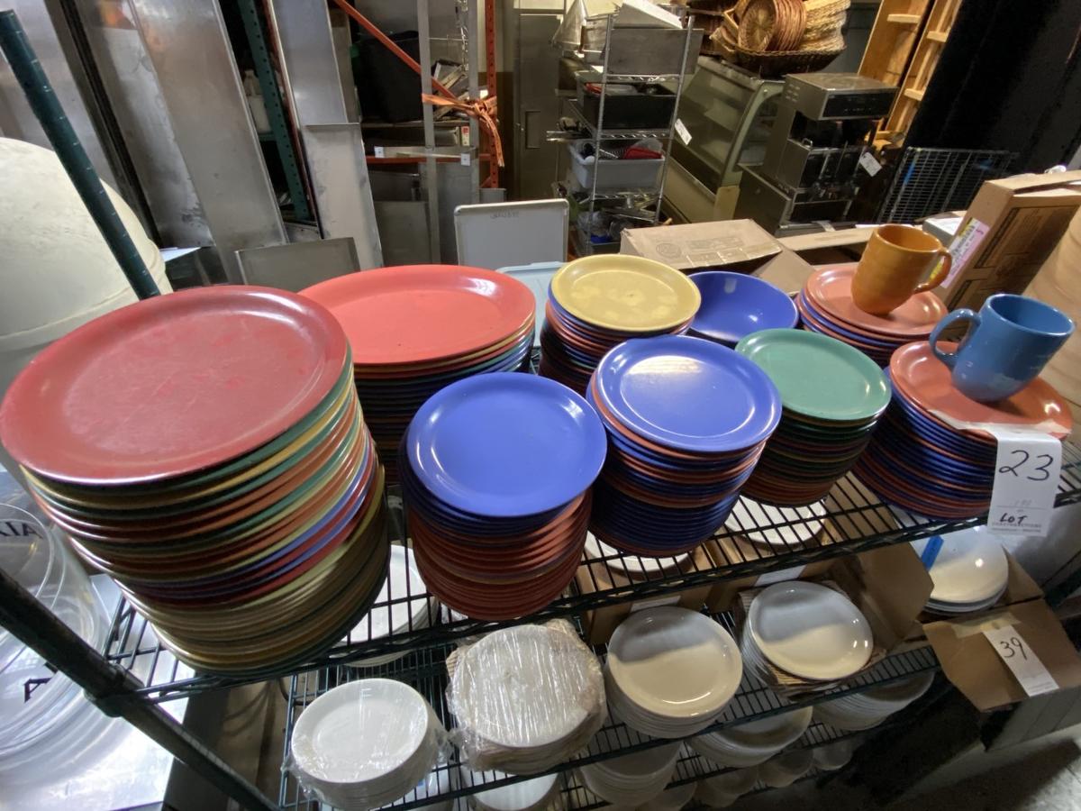 *LOT*(190)MELAMINE ASST COLOR PLATES & BOWLS