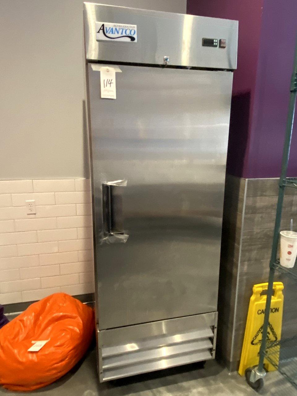 AVANTCO S/S 1-DOOR FREEZER W/CASTERS & NEW COMPRESSOR IN BOX MOD. 178A19FHC **DAMAGED DOOR HANDLES**