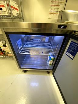 TURBO AIR S/S 1-DOOR 28" UNDERCOUNTER REFRIGERATOR W/CASTERS MOD. MUR-28N