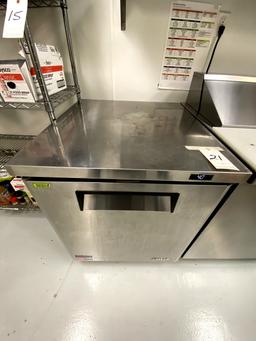 TURBO AIR S/S 1-DOOR 28" UNDERCOUNTER REFRIGERATOR W/CASTERS MOD. MUR-28N