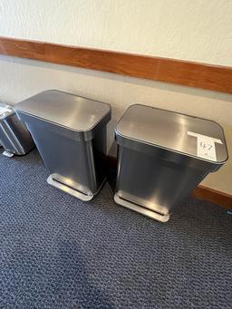 *EACH*S/S RECTANGULAR TRASH RECEPTACLES