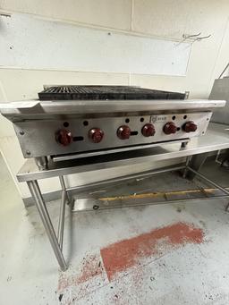 WOLF S/S 36" COUNTERTOP RADIANT CHARBROILER