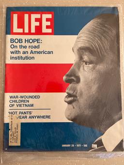 Vintage Life Magazine January 1971 Bronze Age Bob Hope War Wounded Children of Vietnam