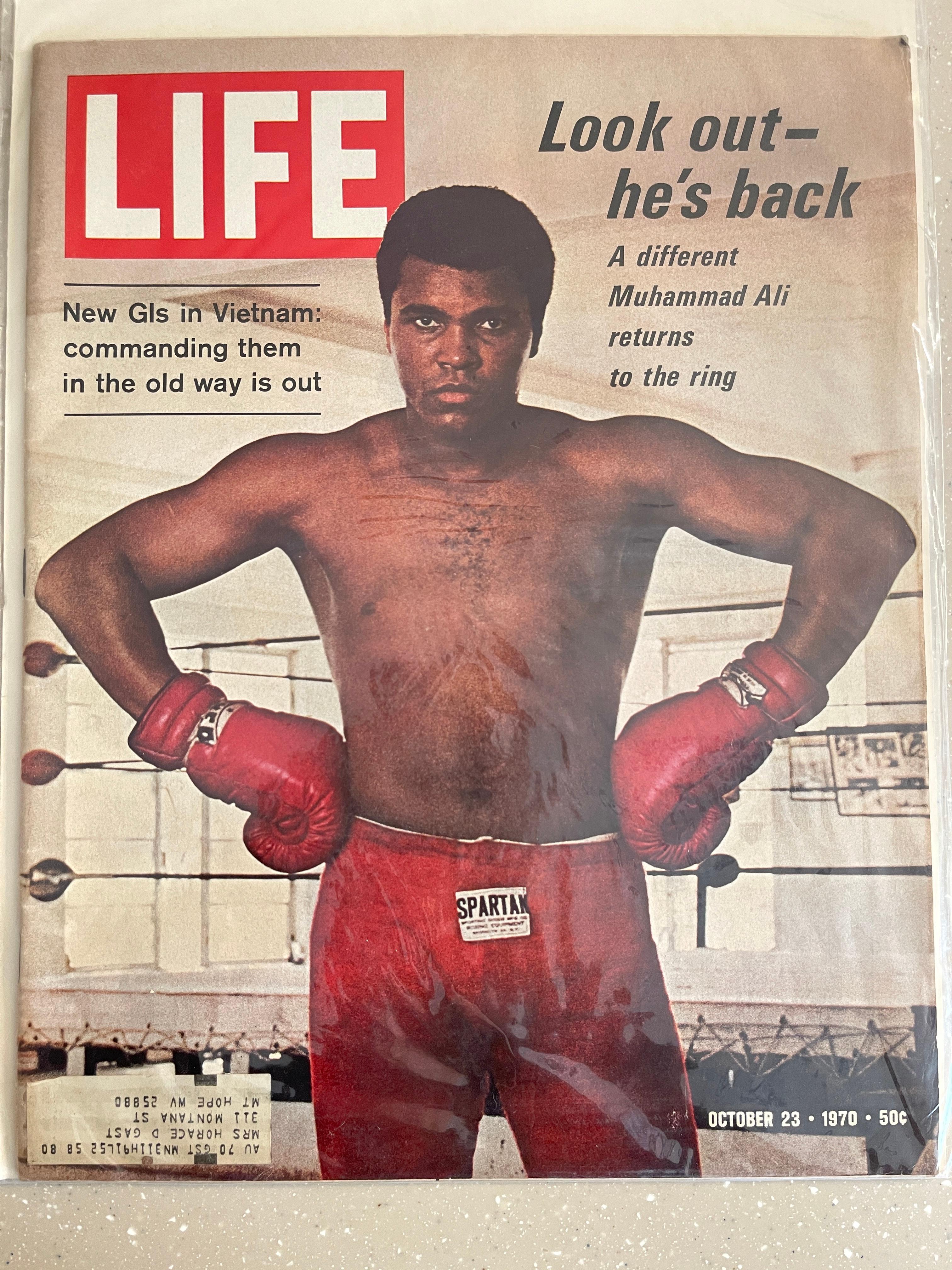 Vintage Life Magazine October 1970 Bronze Age Muhammad Ali GIs in Vietnam