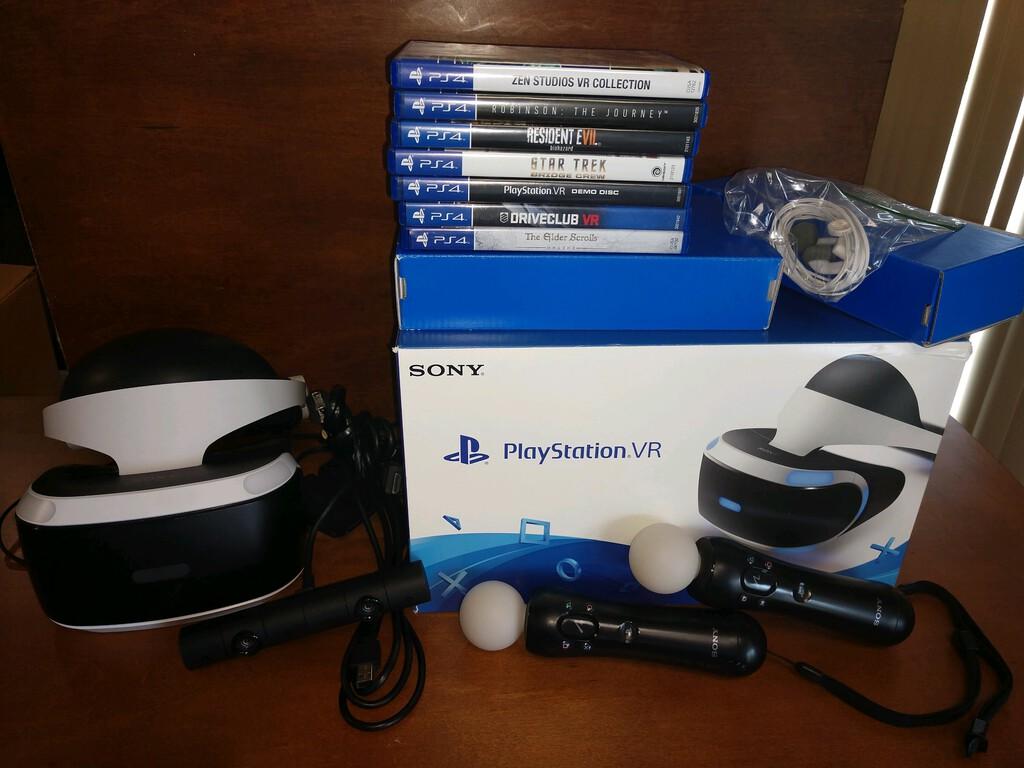 Playstation VR PS4 Like NEW with Camera 2 Motion Controllers 7 Games Sony