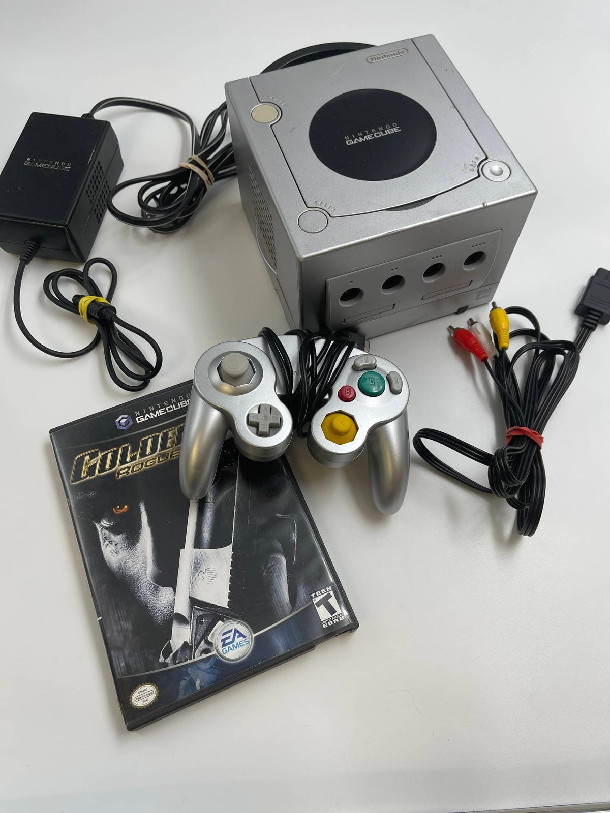 Classic Nintendo Gamecube Works Great With Cords, 1 Controller and Goldeneye Rogue Agent Game