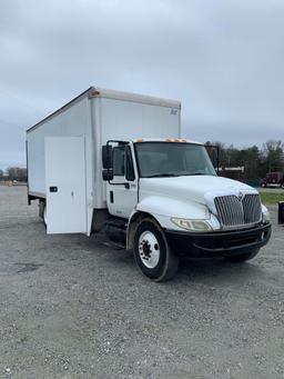 2003 International 4300 SBA 4x2 S/A Box Truck