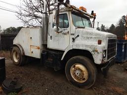 1988 International S2300 Tote Truck