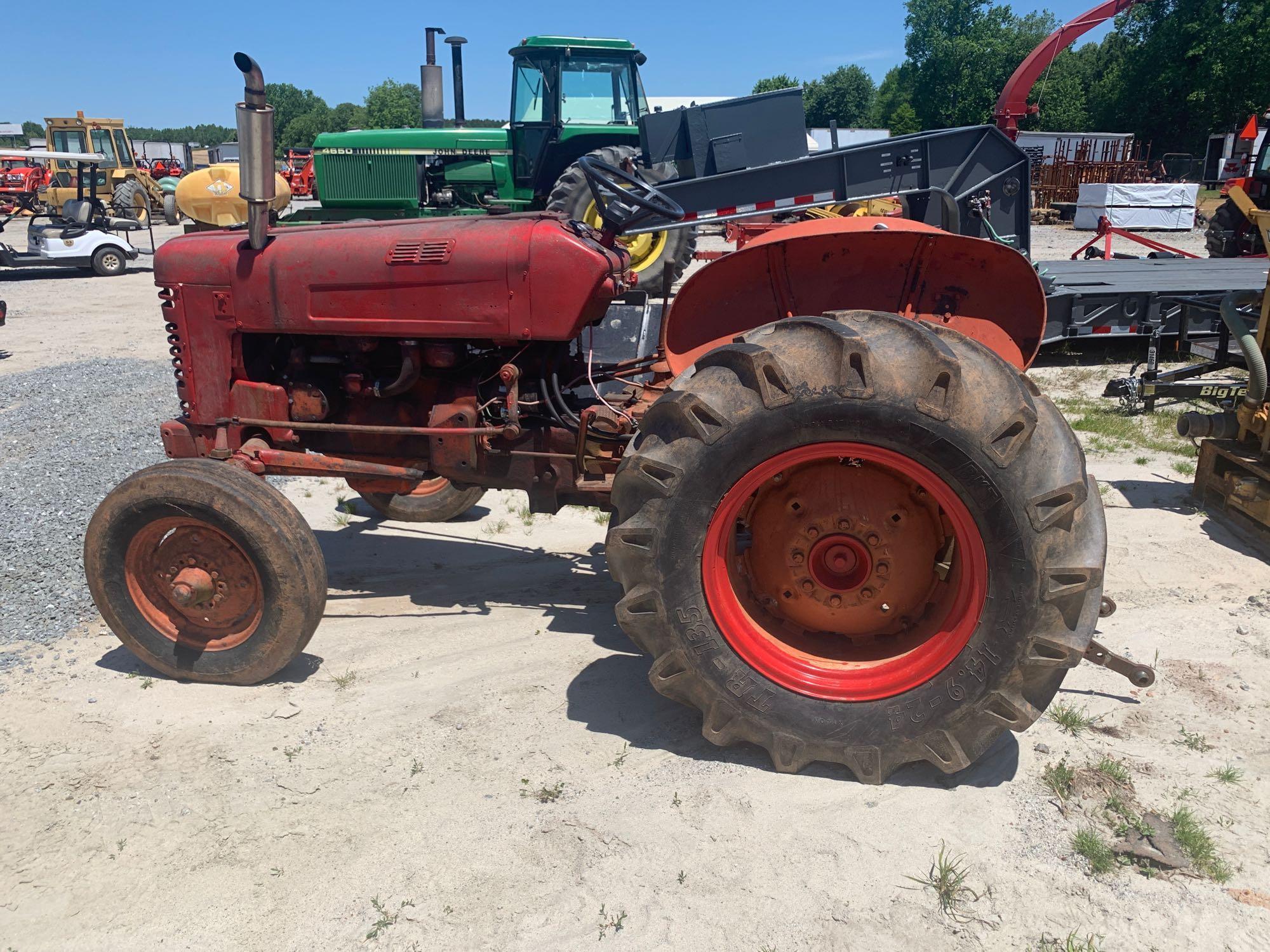 International 300 Tractor