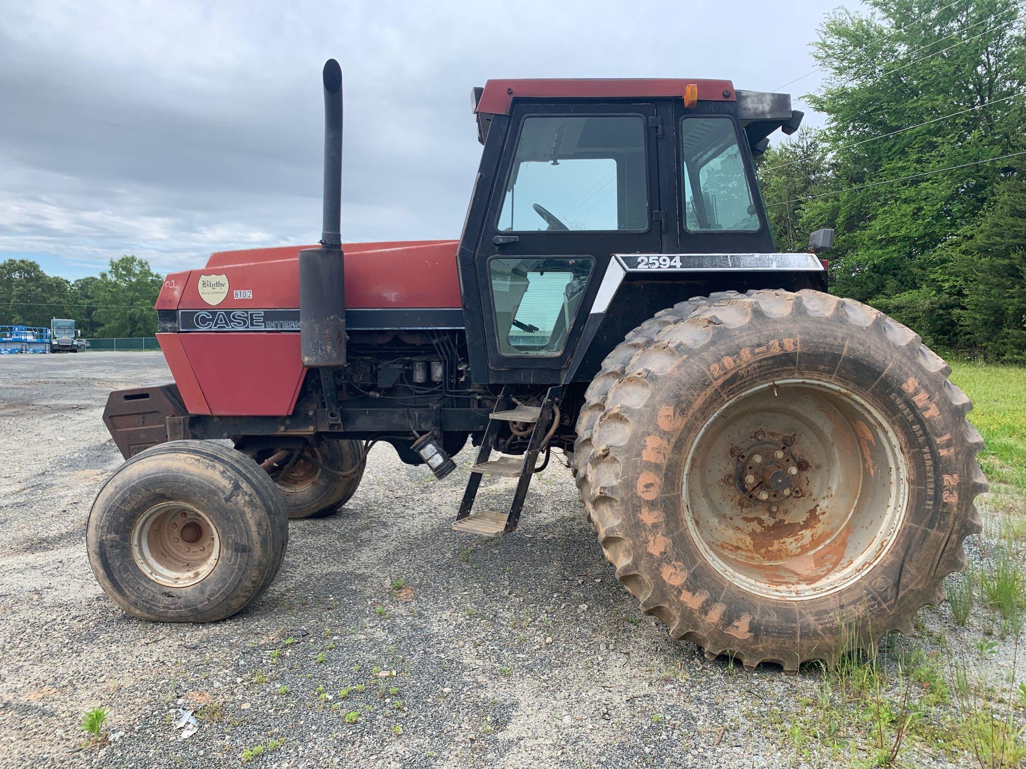 CASE IH 2594 2WD Tractor