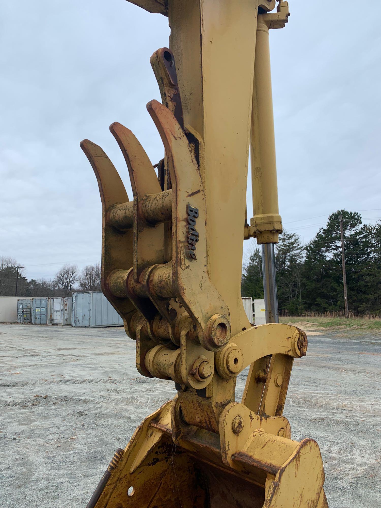 1983 Caterpillar 225 Hydraulic Excavator