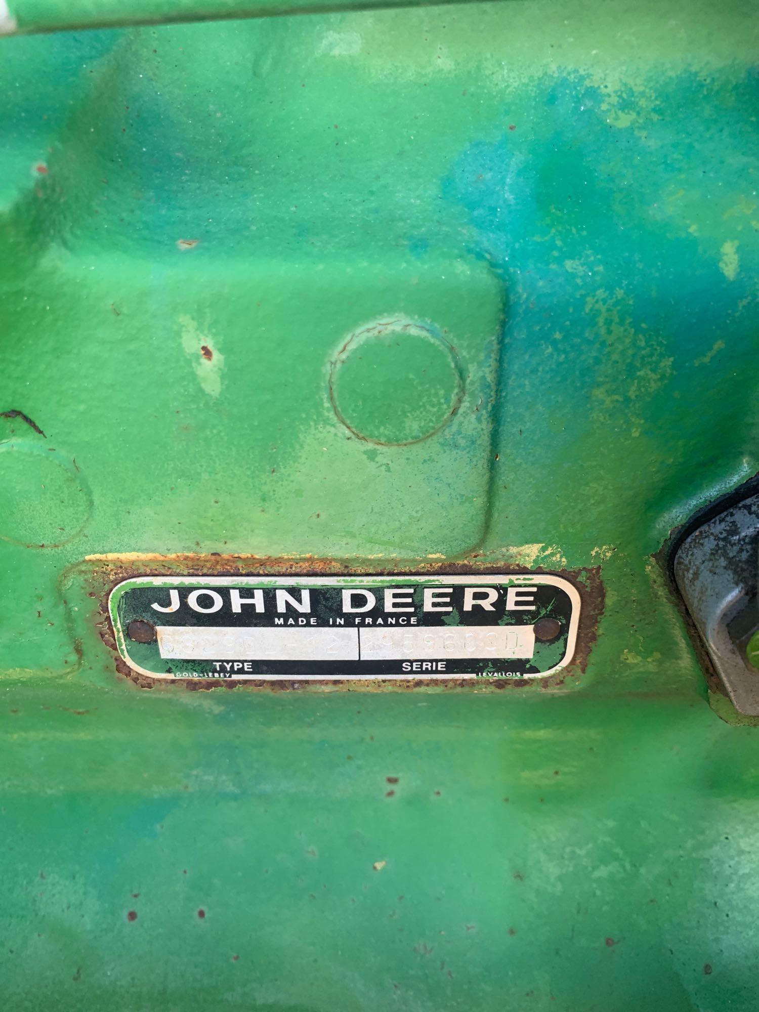 John Deere 2840