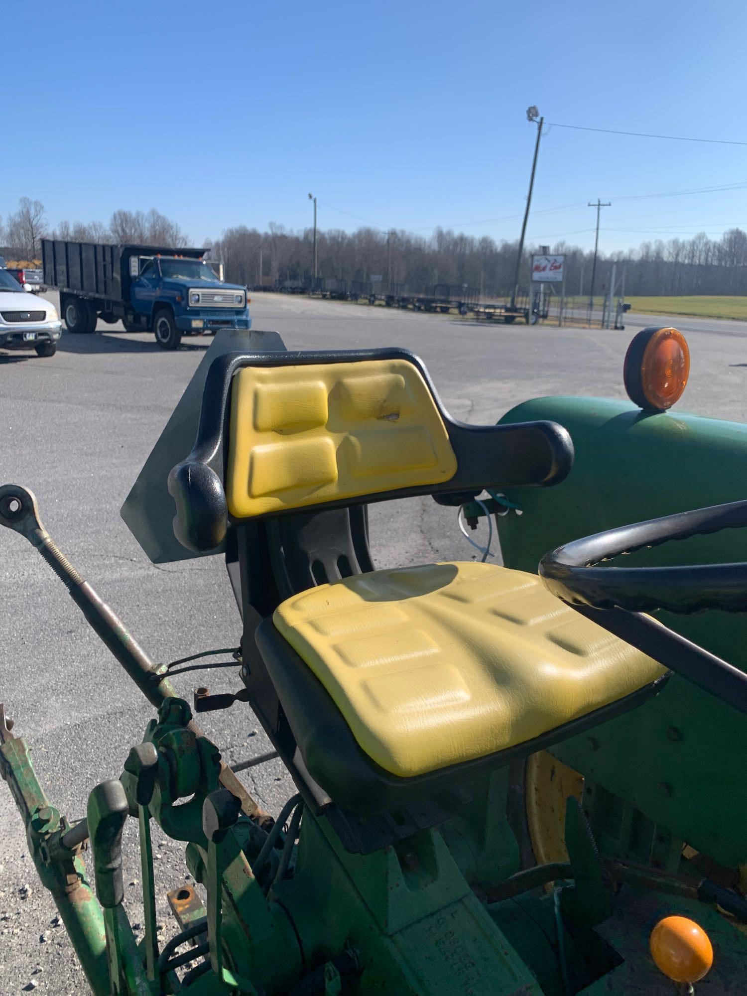 John Deere 2840