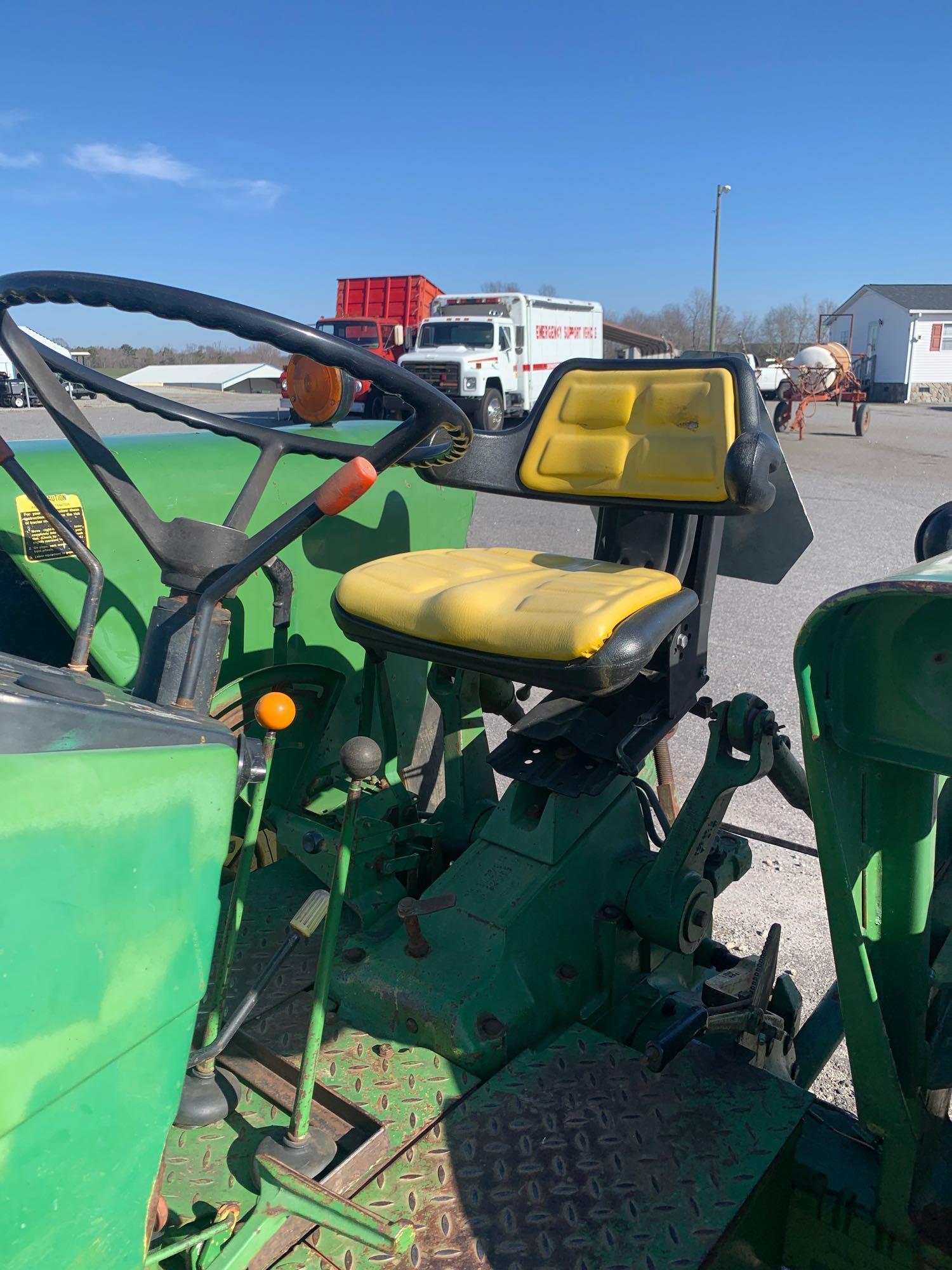 John Deere 2840