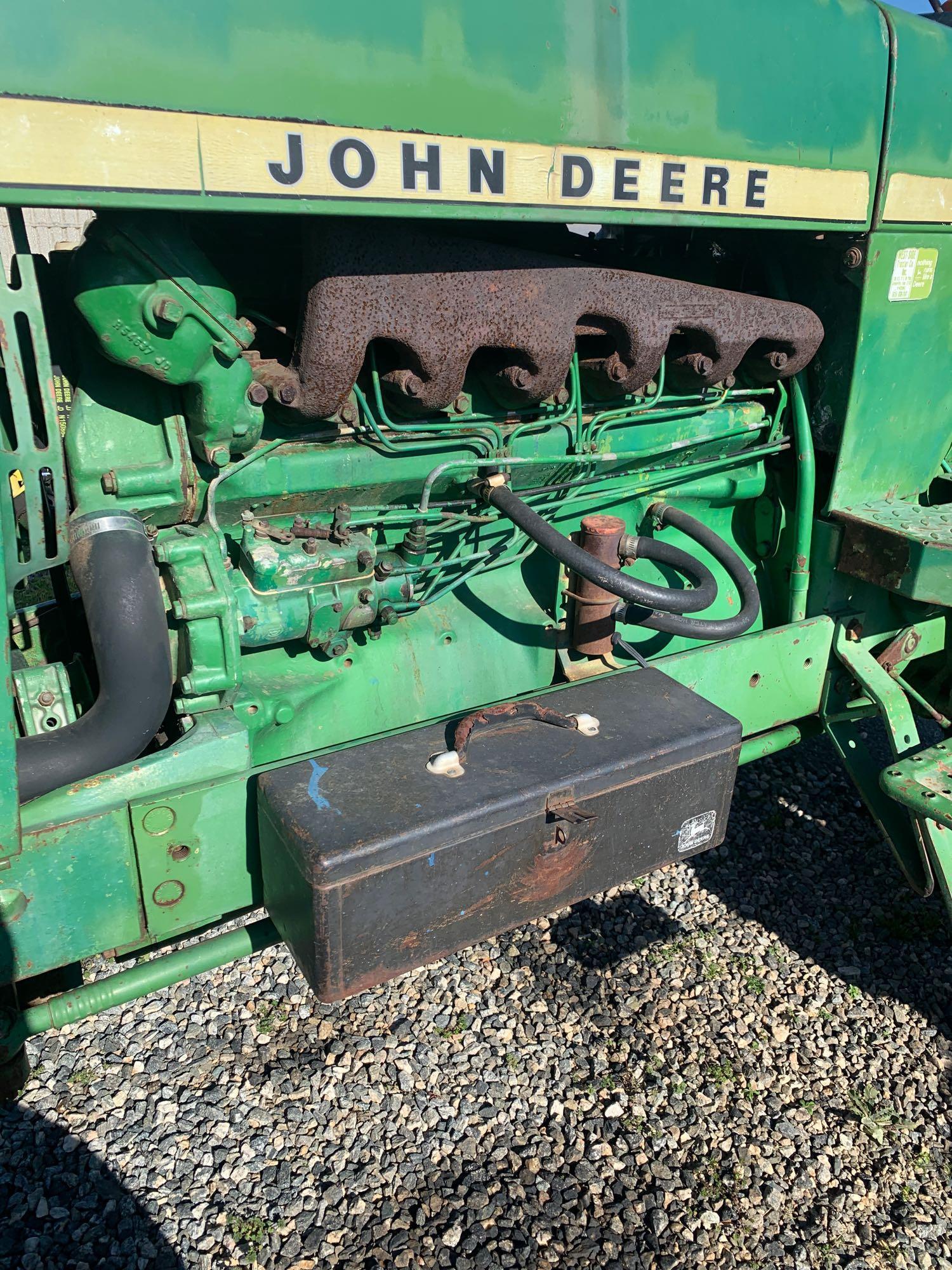 John Deere 2840