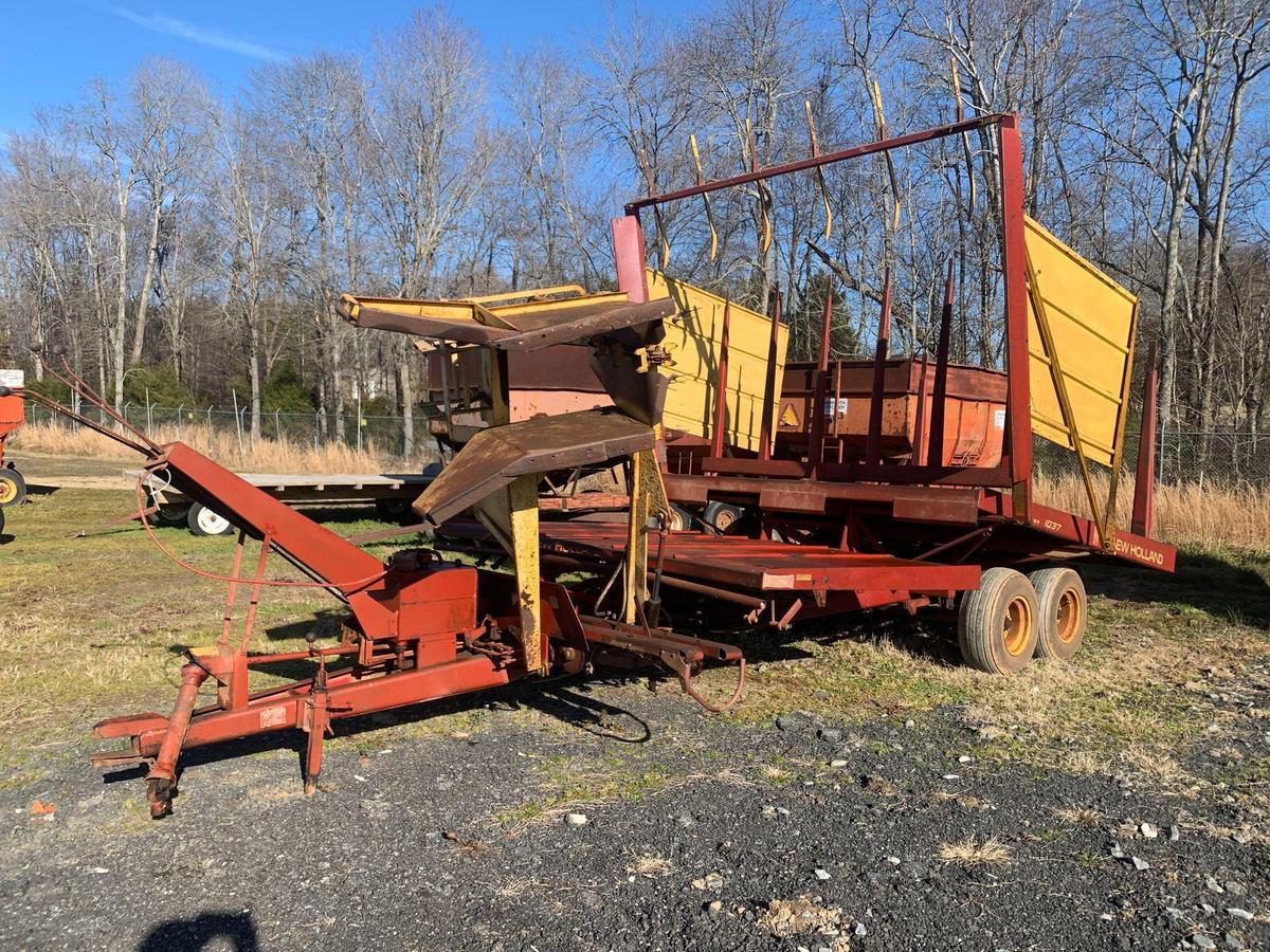 New Holland 1037 Bale Wagon