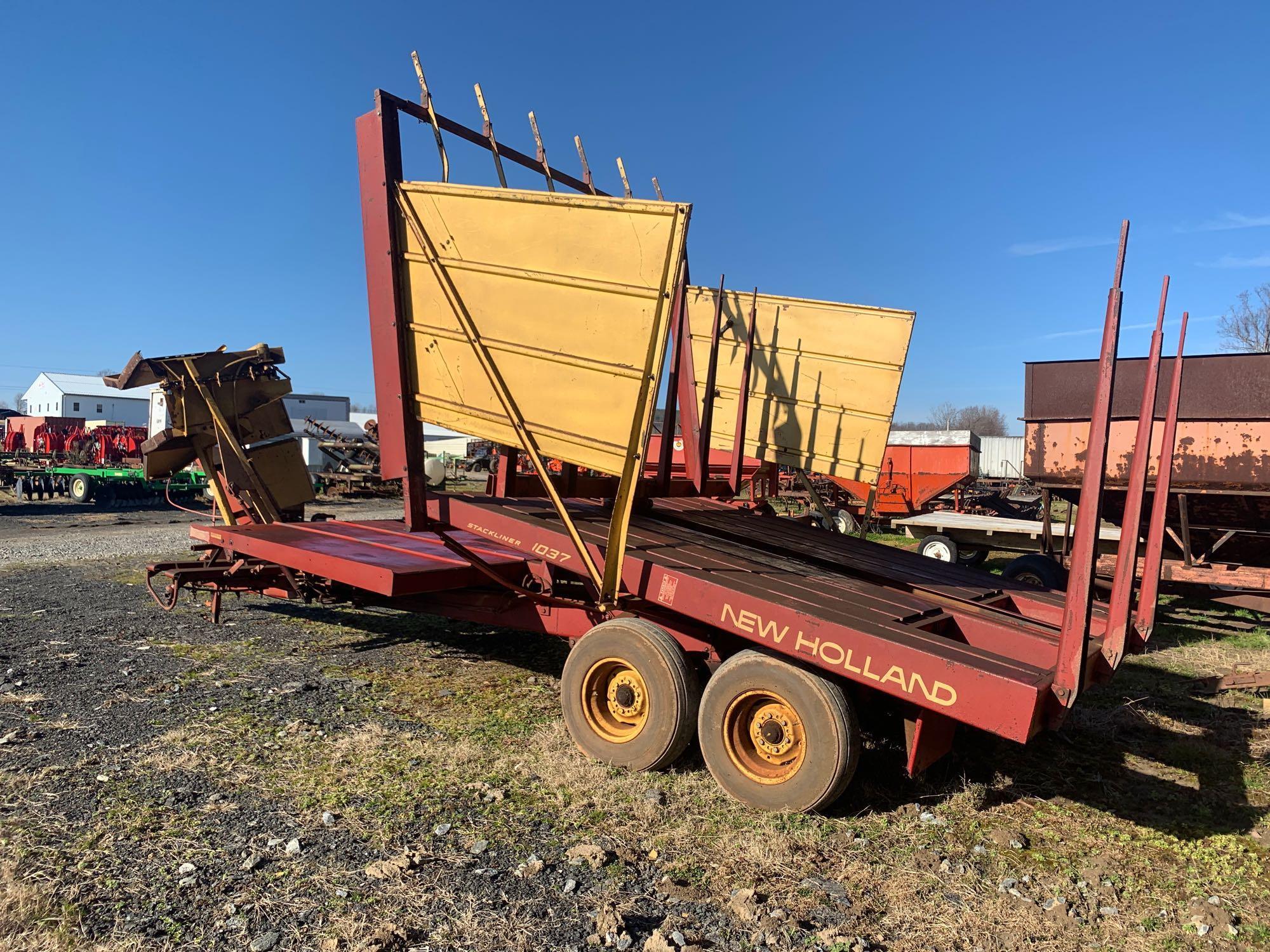 New Holland 1037 Bale Wagon