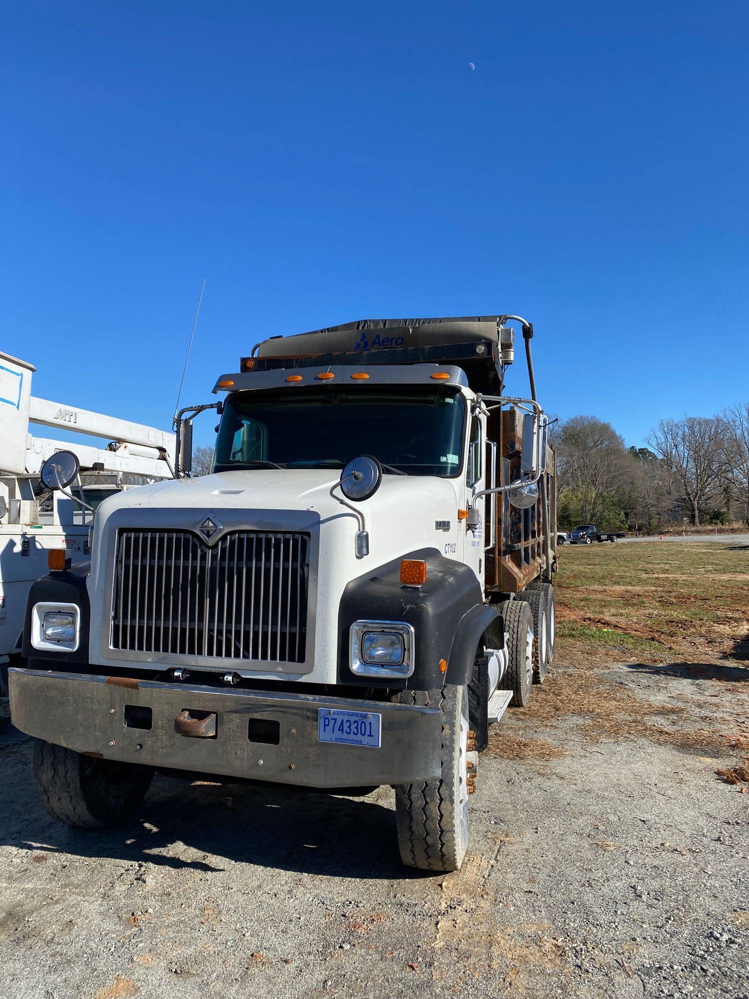 2006 International Paystar 5000 Tri/A Dump Truck