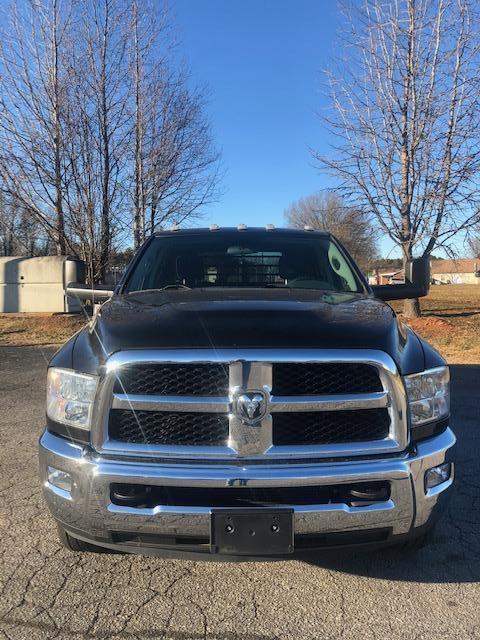 2018 Dodge Ram 3500 Crew Cab Flatbed Truck