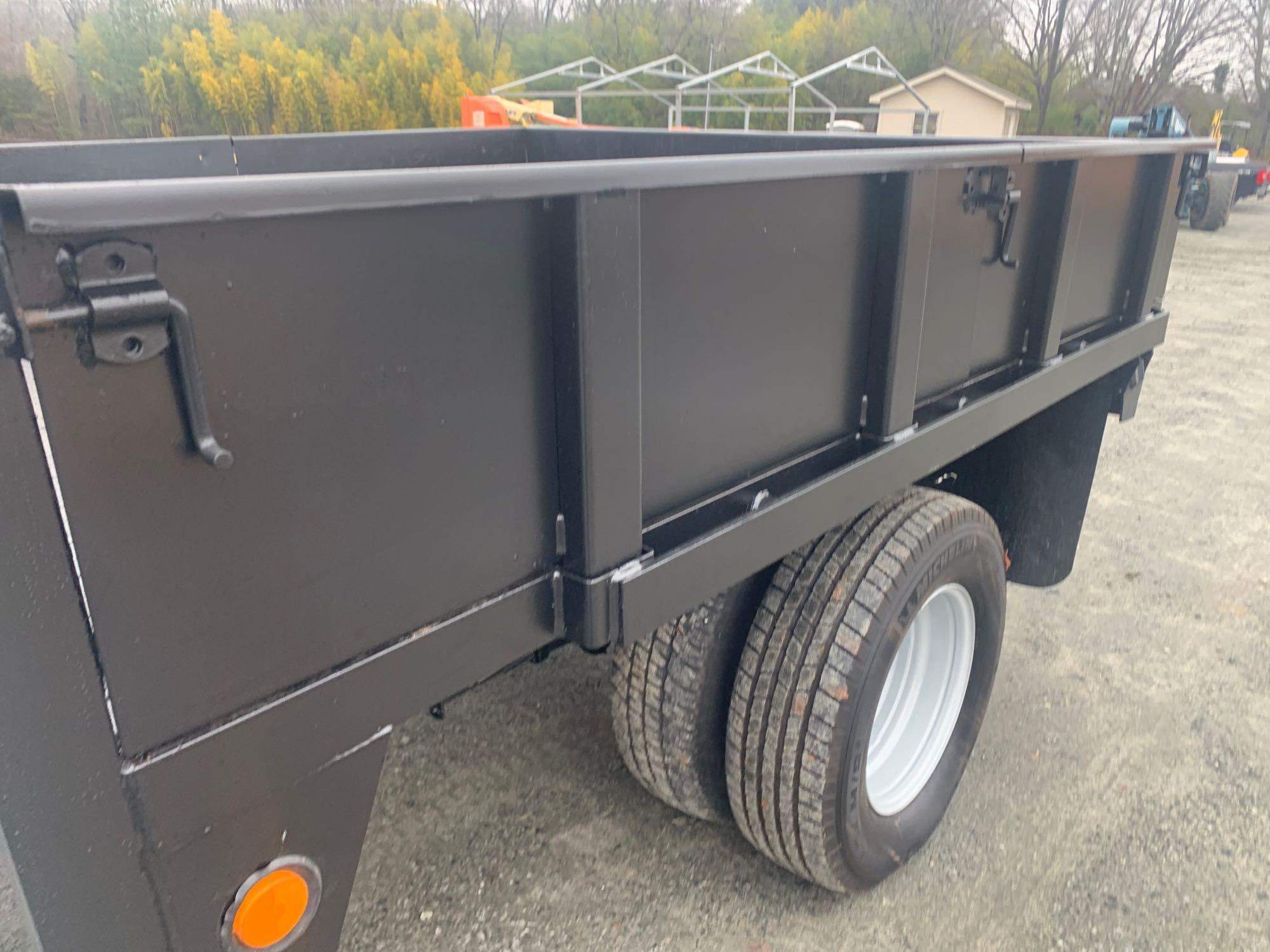 2011 Ford F-350XL Crew Cab Flatbed Truck