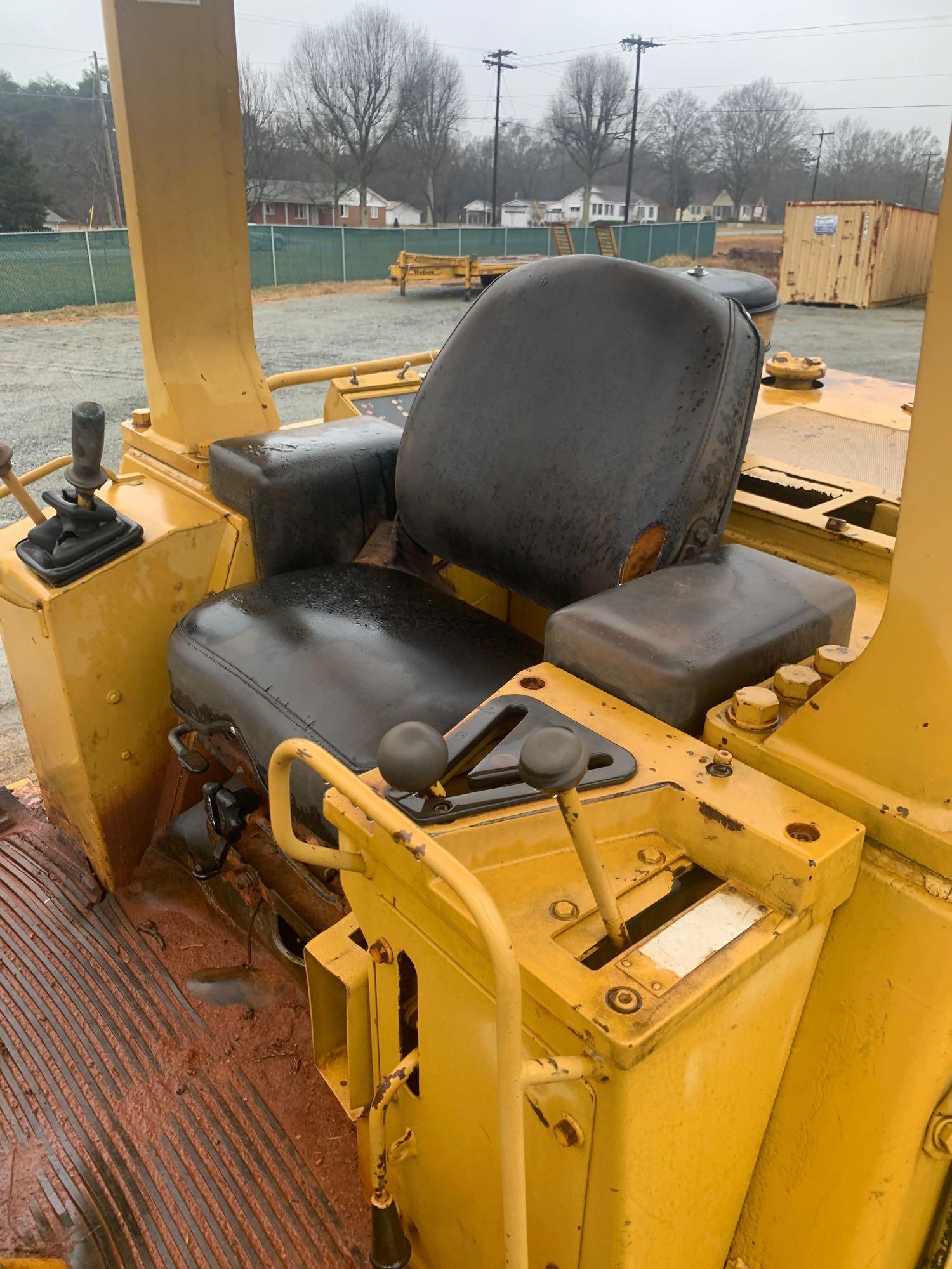 Caterpillar 963 LGP Crawler Loader