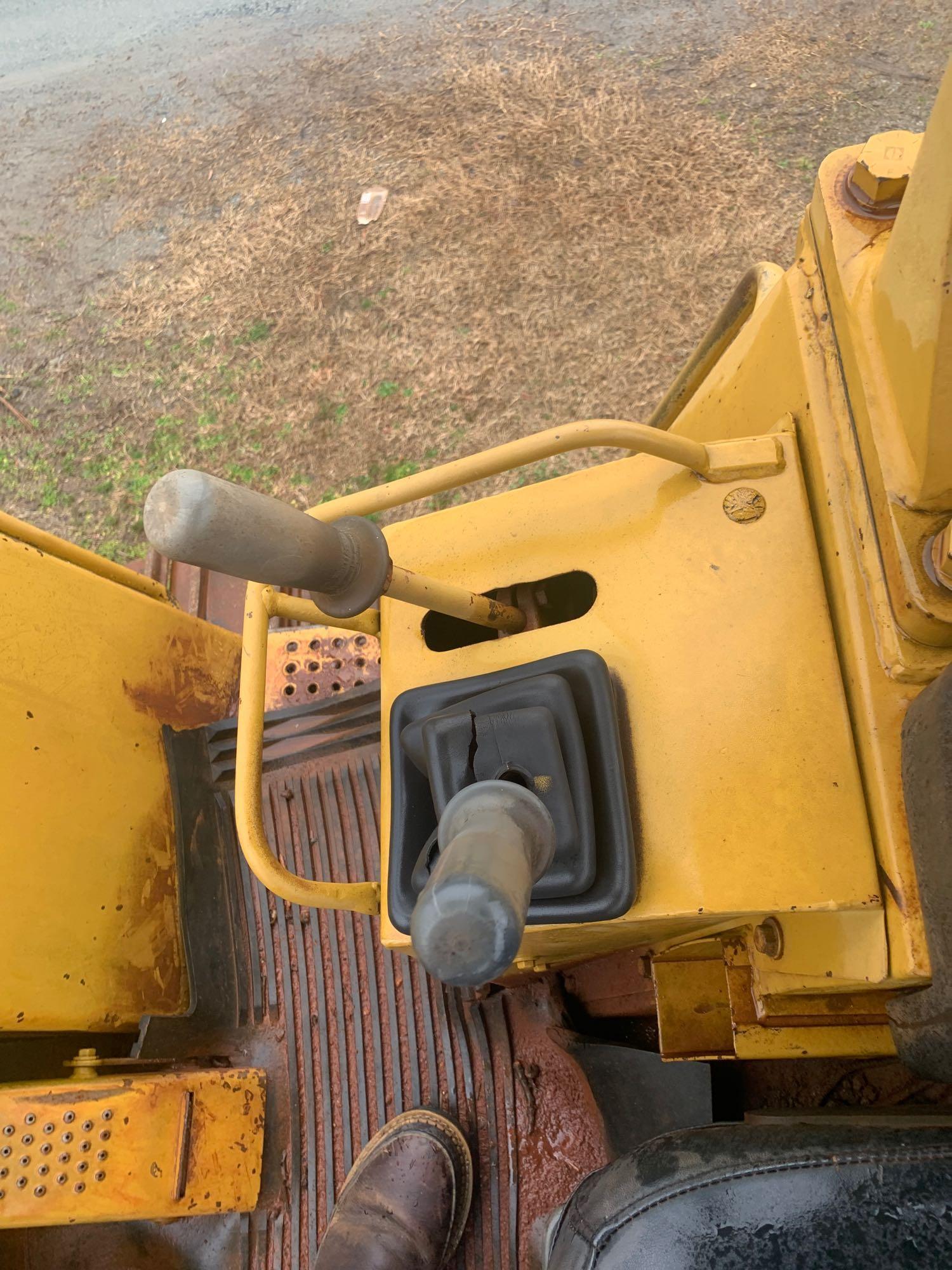 Caterpillar 963 LGP Crawler Loader