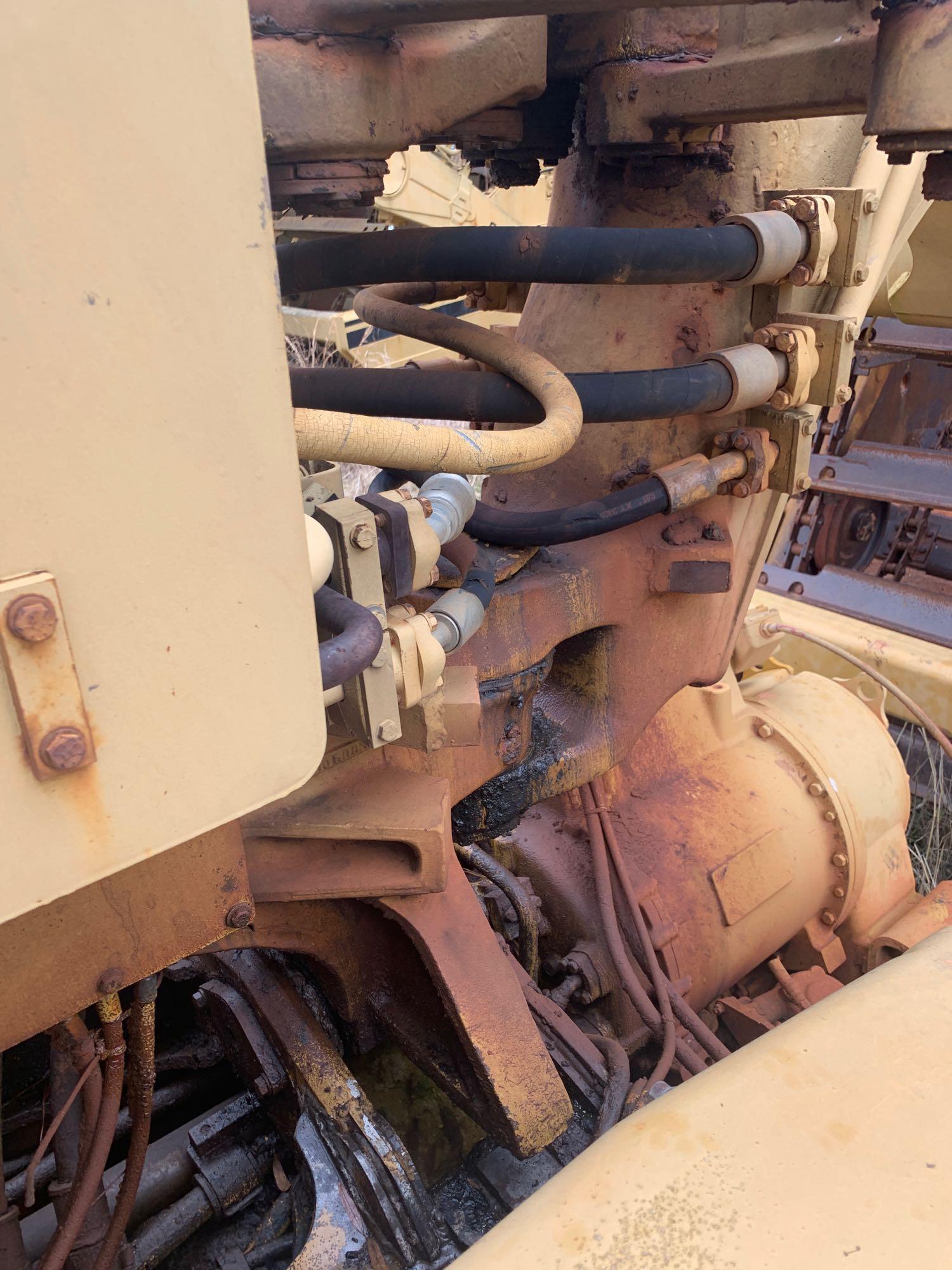 Caterpillar 615 Elevating Motor Scraper