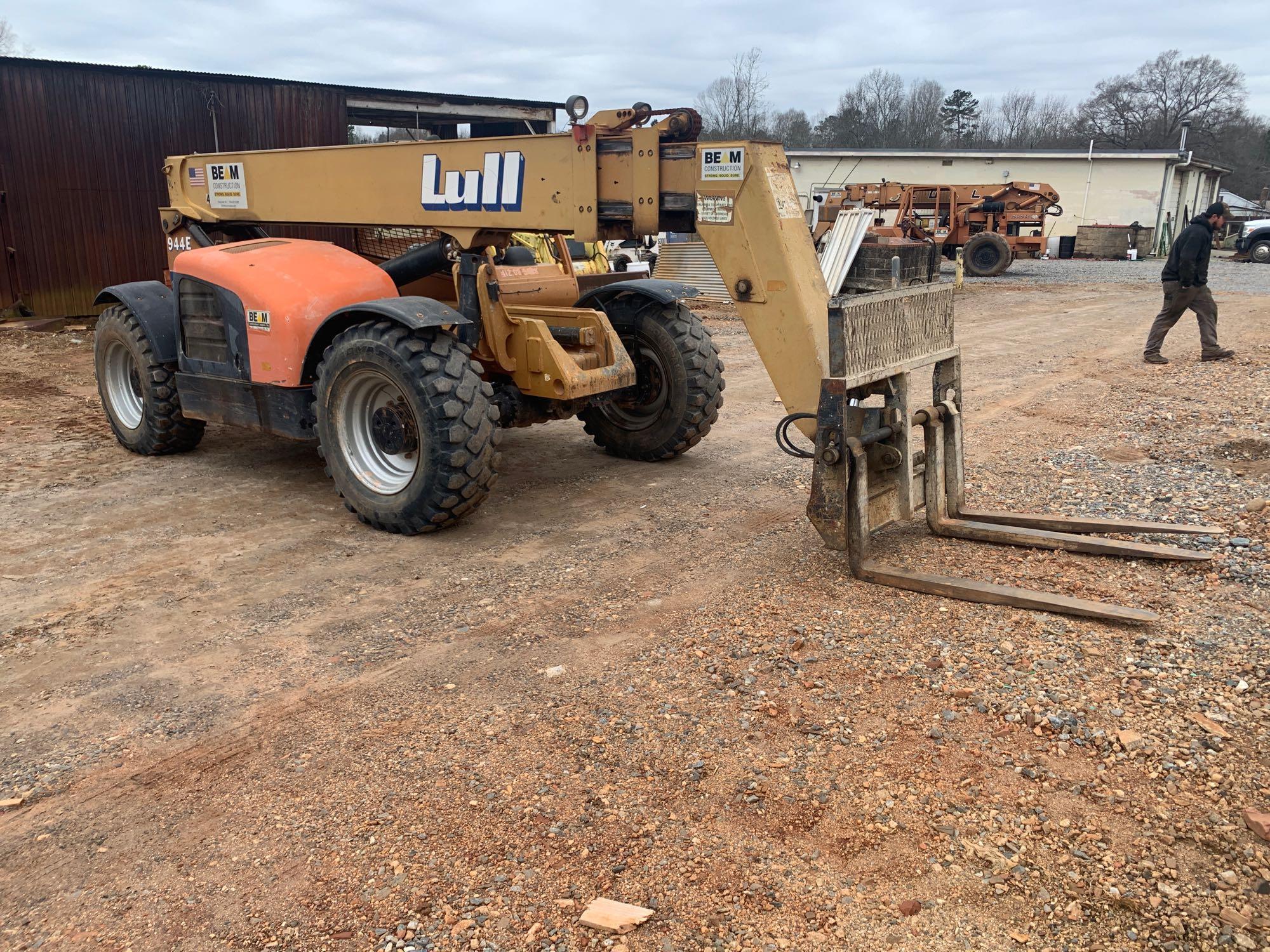 2004 Lull 9000LB 944E-42 4x4x4 Telescopic Forklift