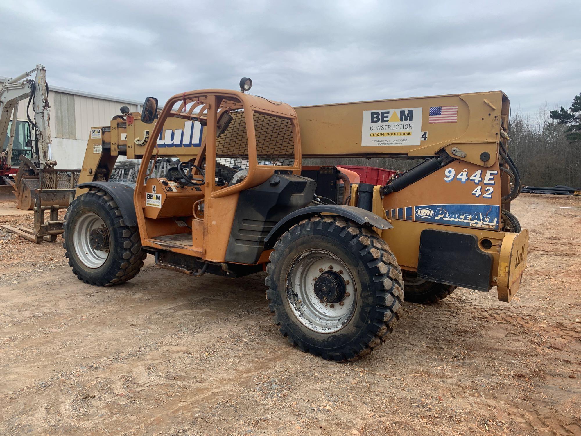 2004 Lull 9000LB 944E-42 4x4x4 Telescopic Forklift