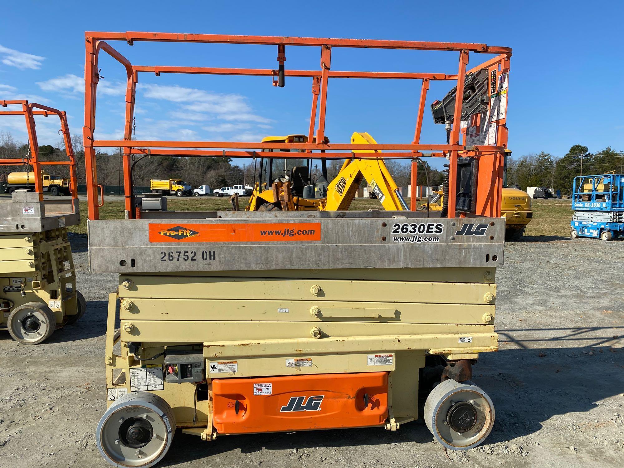 JLG 2630ES 26FT Electric Scissor Lift