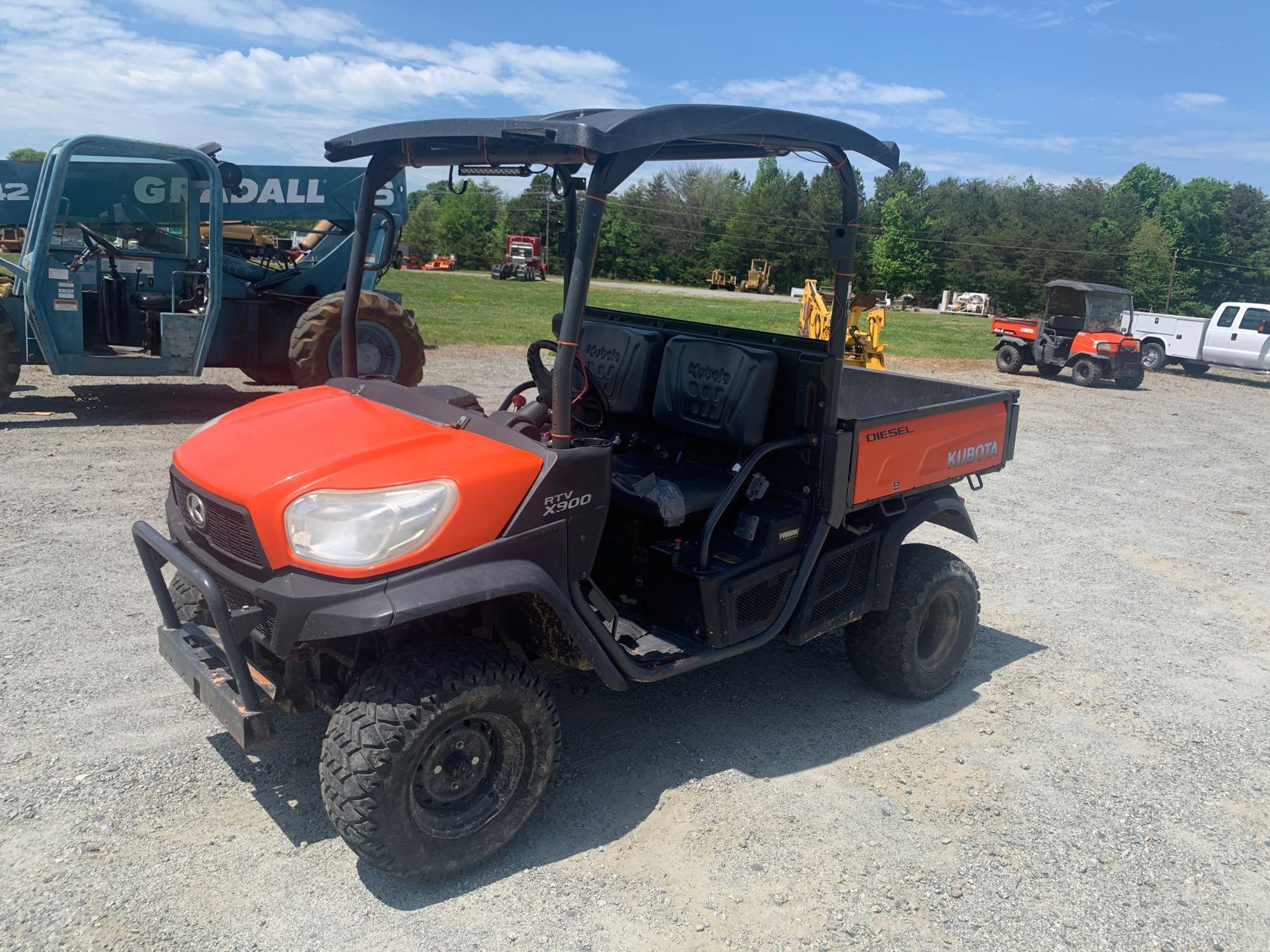 KUBOTA RTV X900 4X4 UTILITY VEHICLE