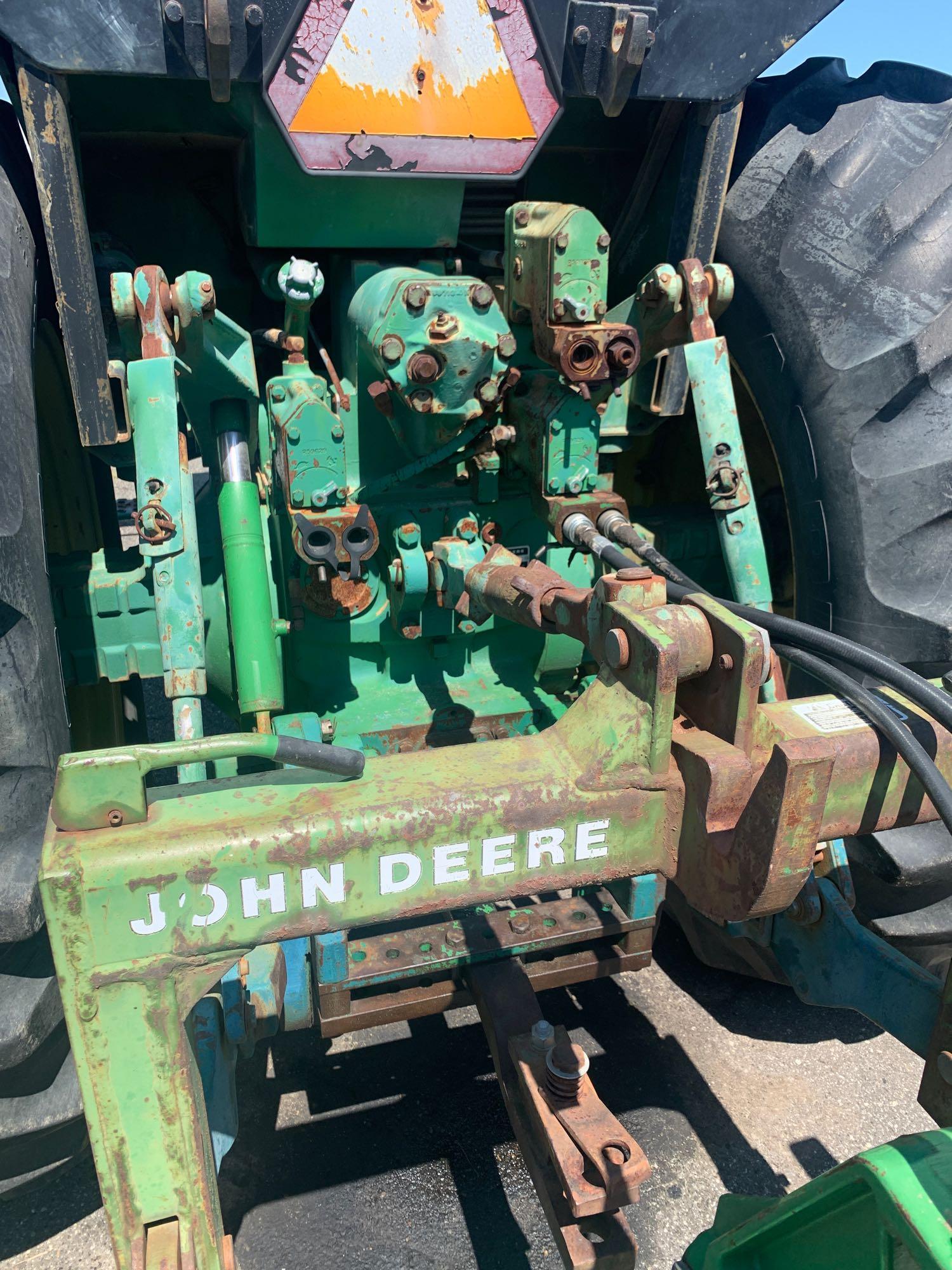 John Deere 4640