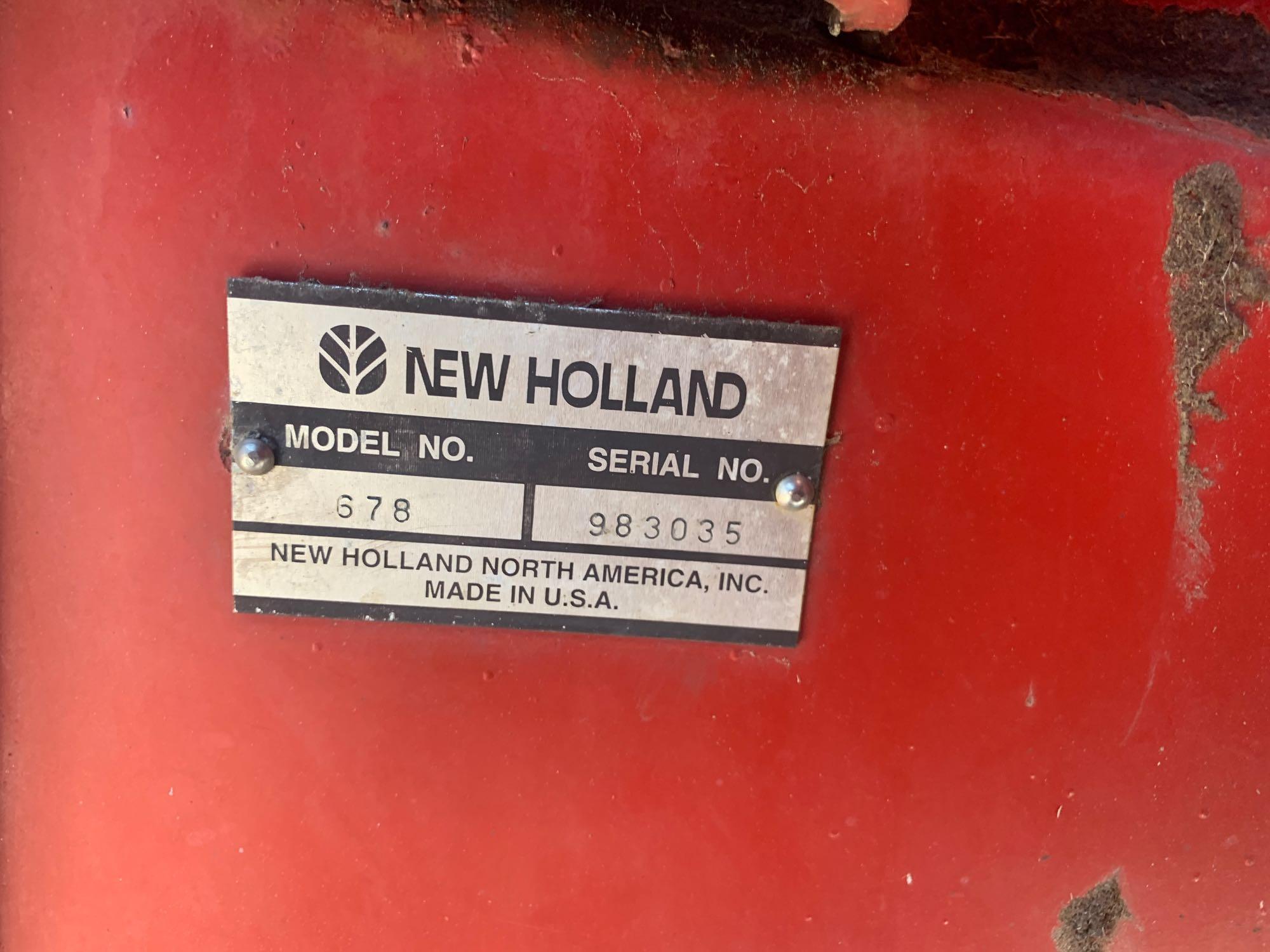 New Holland 678 Baler