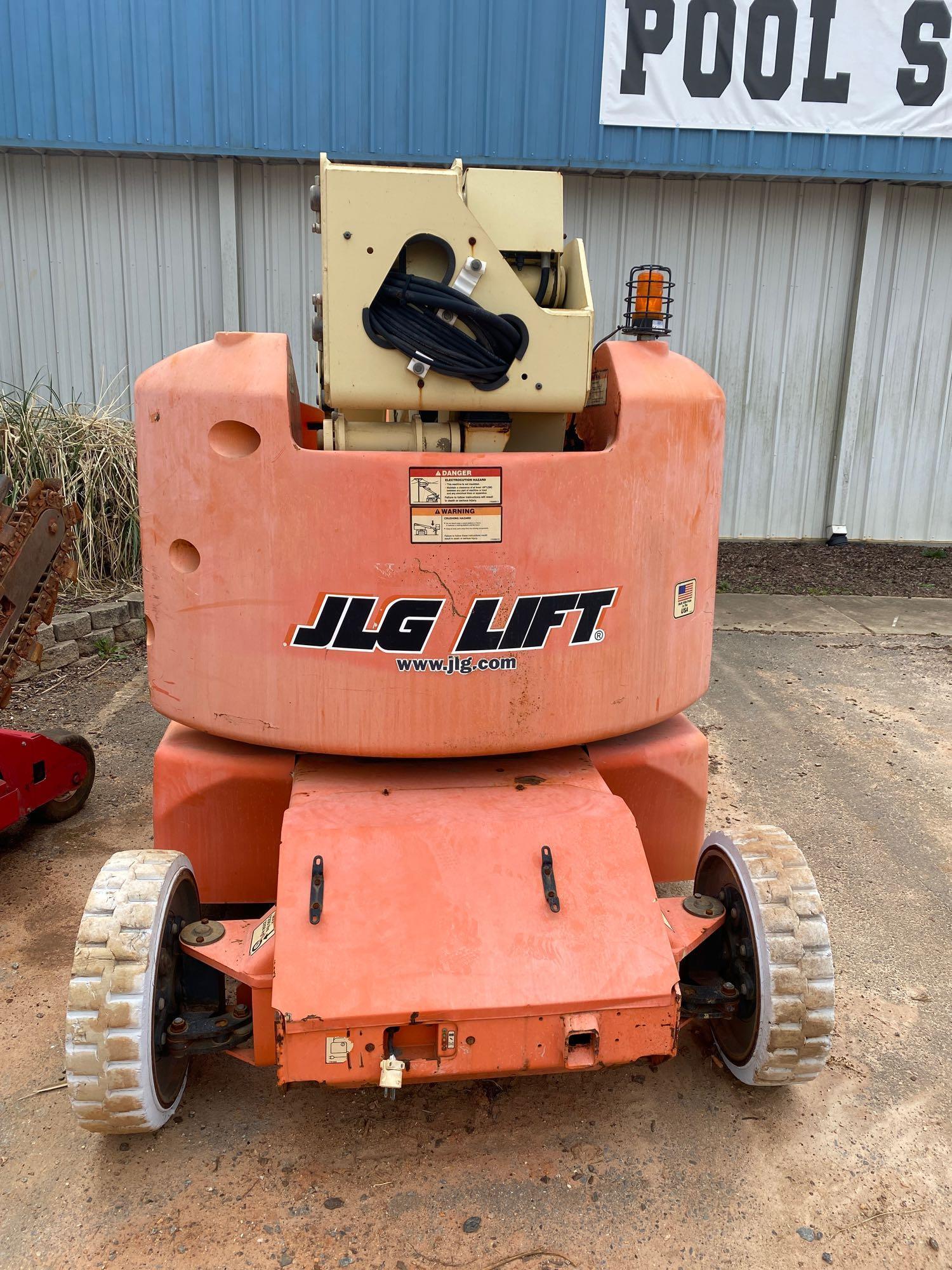 JLG E400 AJP