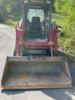 2016 Takeuchi TL8 High Flow Crawler Skid Steer