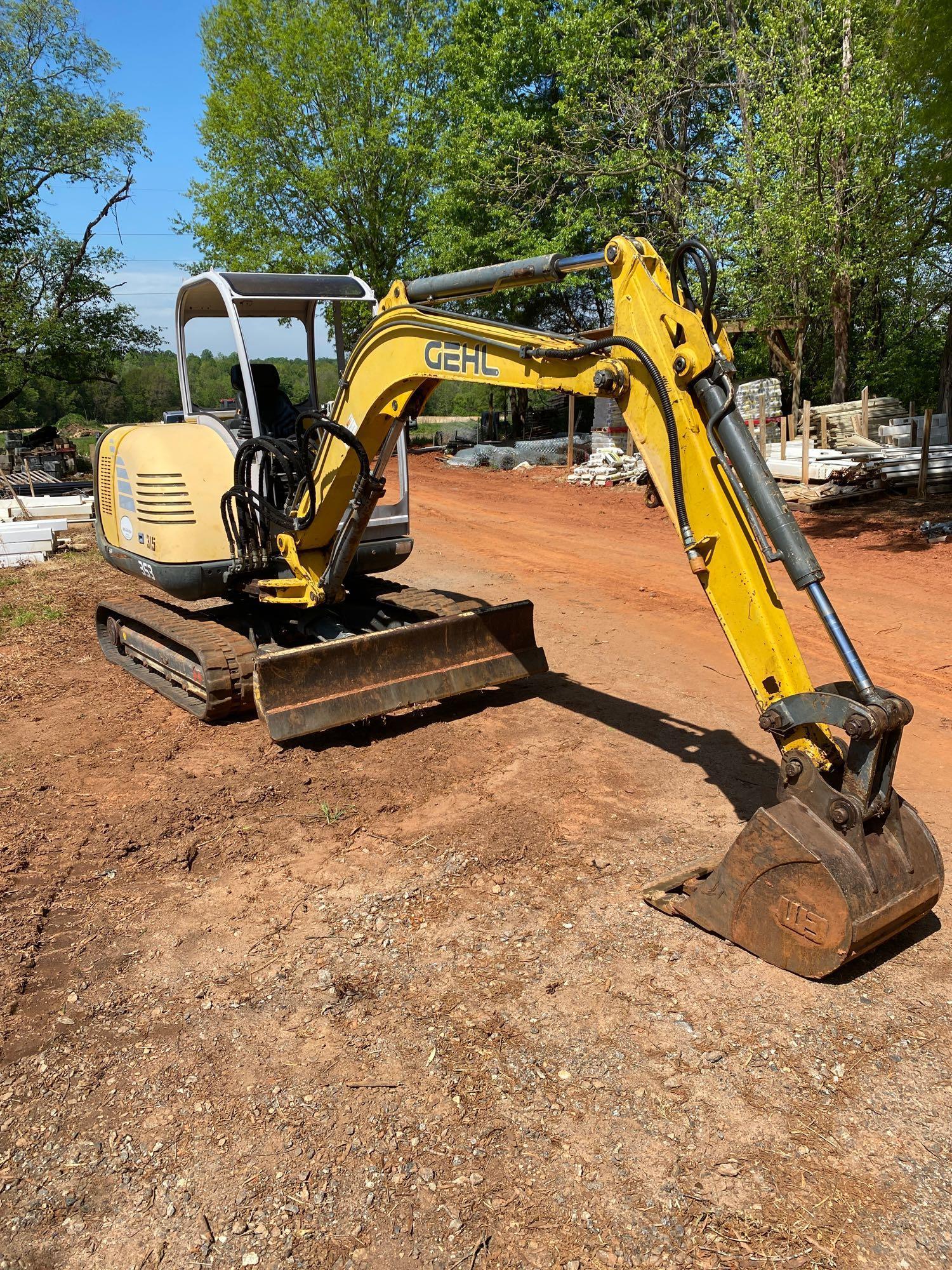 GEHL 353 Mini Excavator