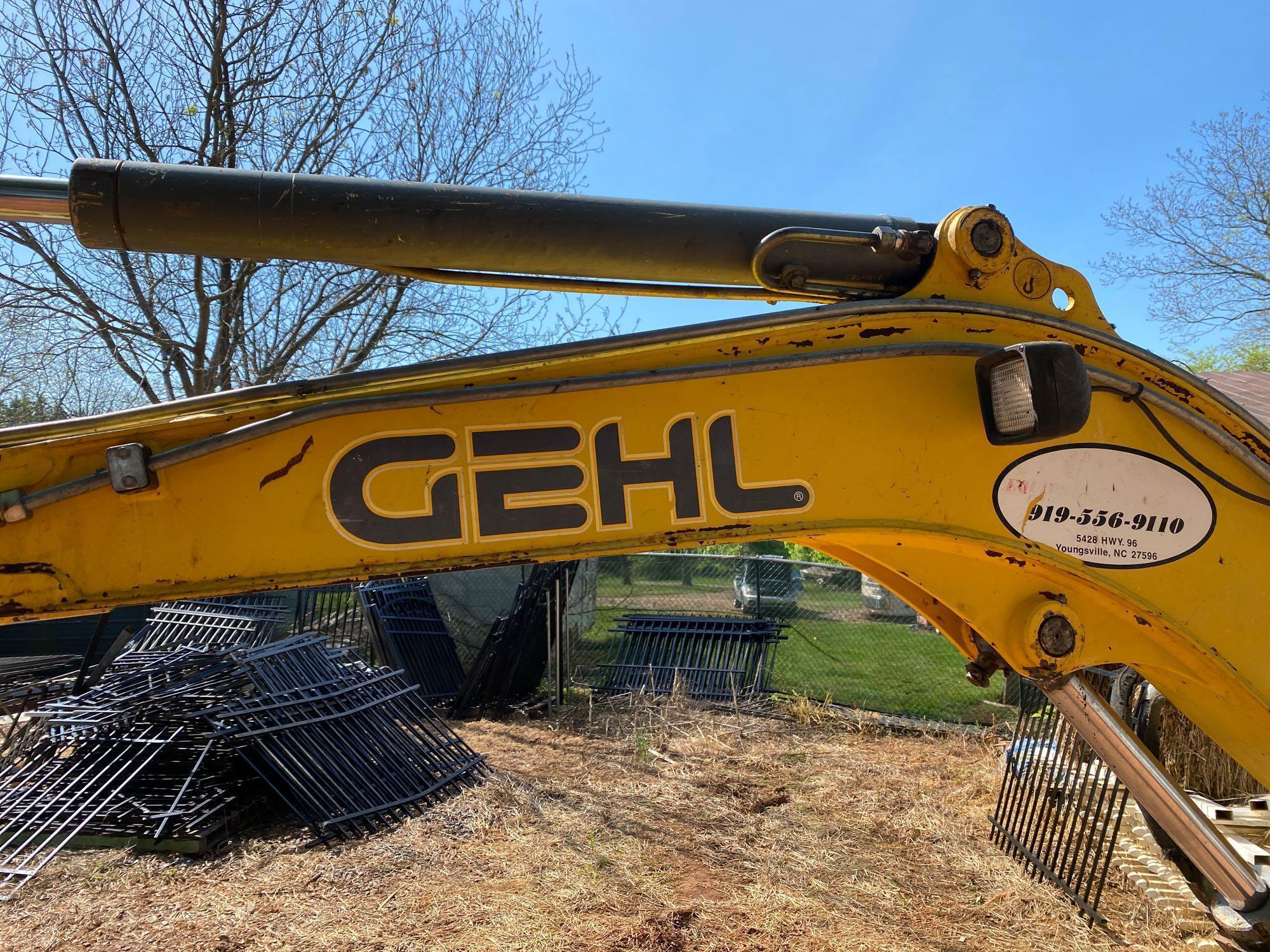 GEHL 353 Mini Excavator