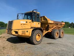 John Deere 250D Articulated Dump Truck