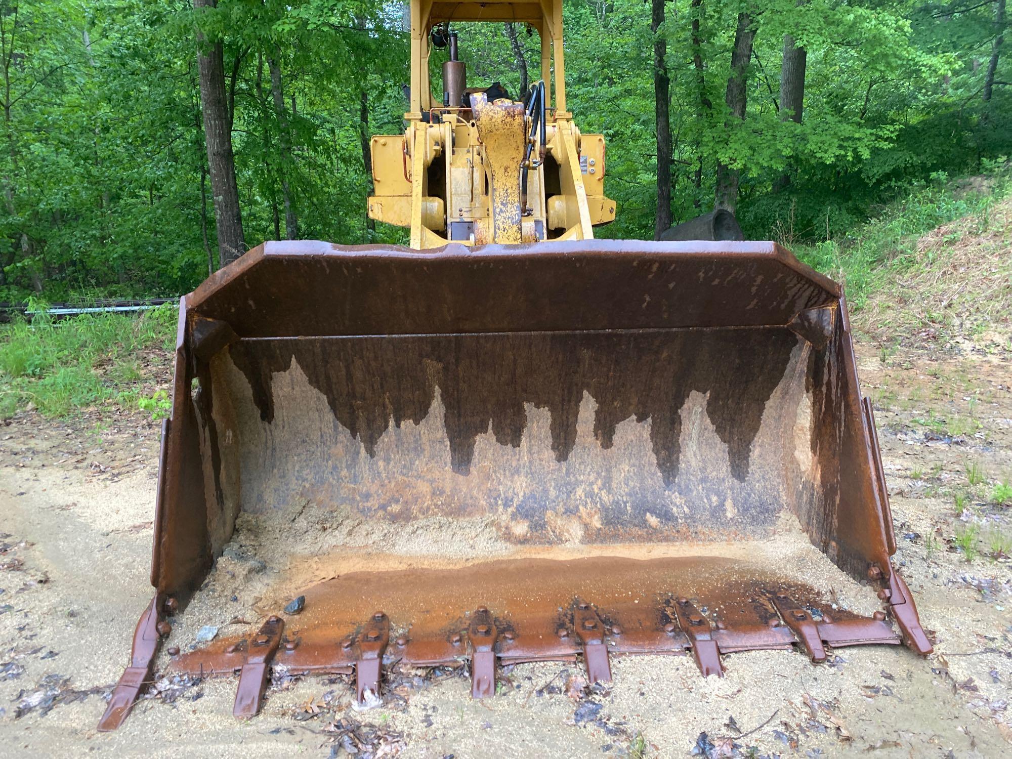 Liebherr 641 Crawler Loader