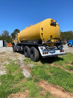 1985 AM General M931A1 6x6 Vacuum Style 5000 Gallon Water Truck