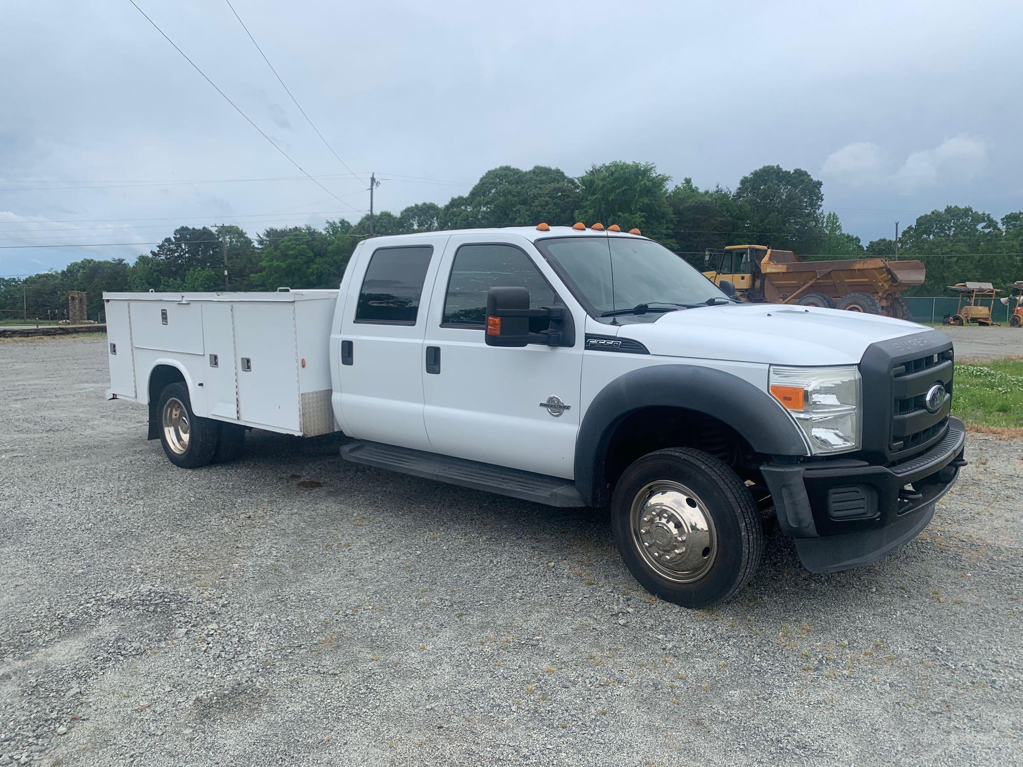 2010 Ford F550 XL Crew Cab Utility Truck