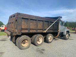 1996 Ford L9000 Tri/A Dump Truck