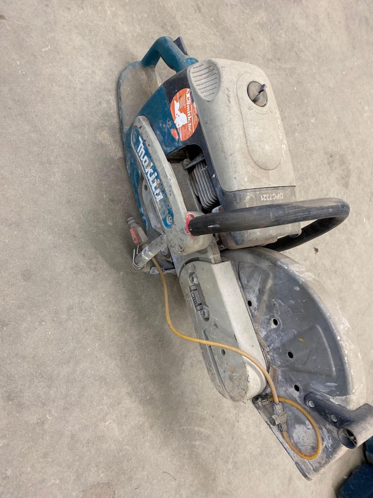 Makia Hand Held Concrete Saw