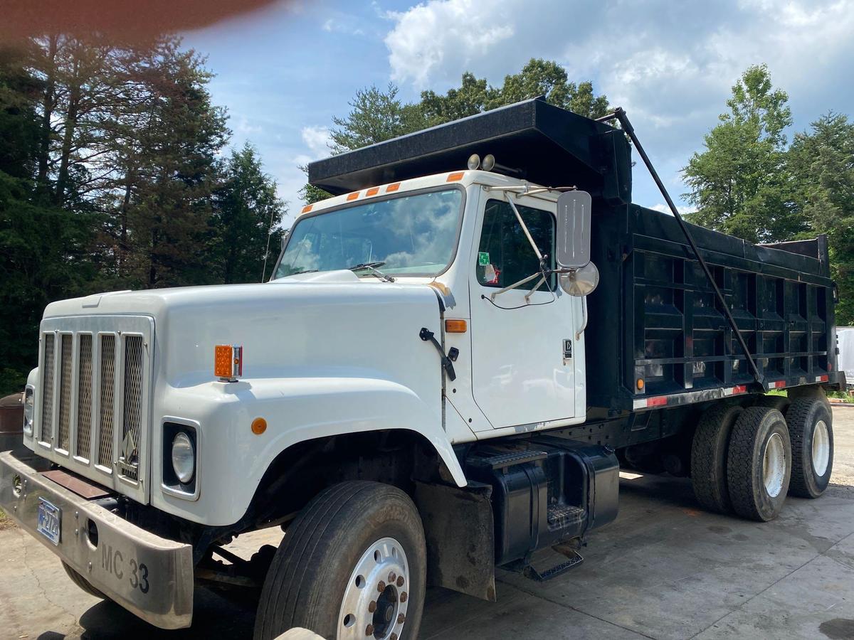 1997 International 2574/6X4 Dump Truck