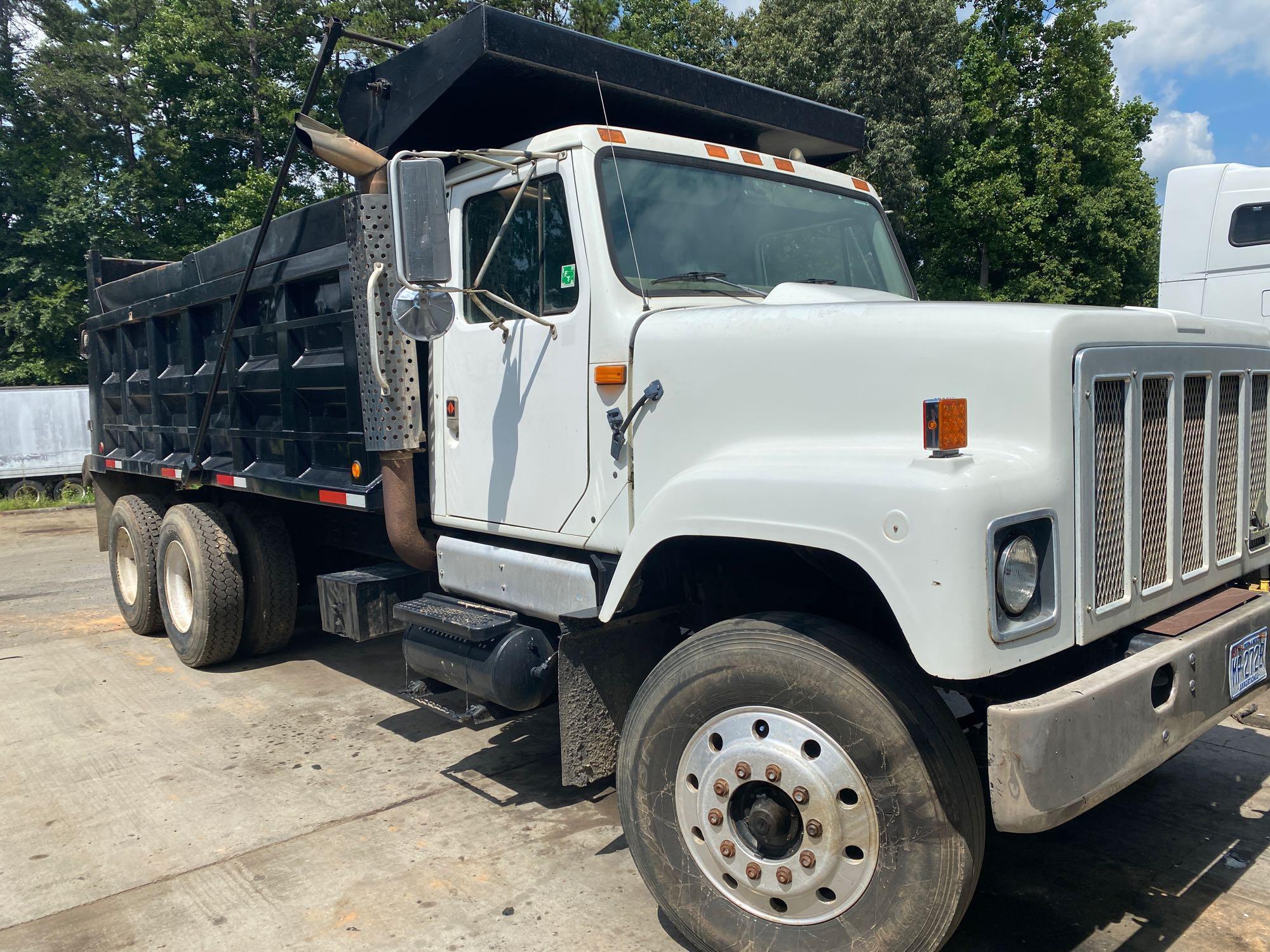 1997 International 2574/6X4 Dump Truck