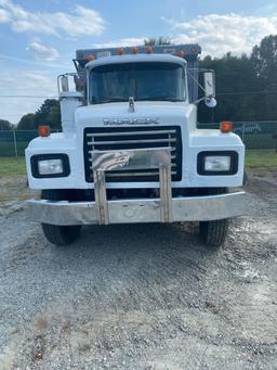 1998 Mack RD 690 Tri Axle Dump Truck