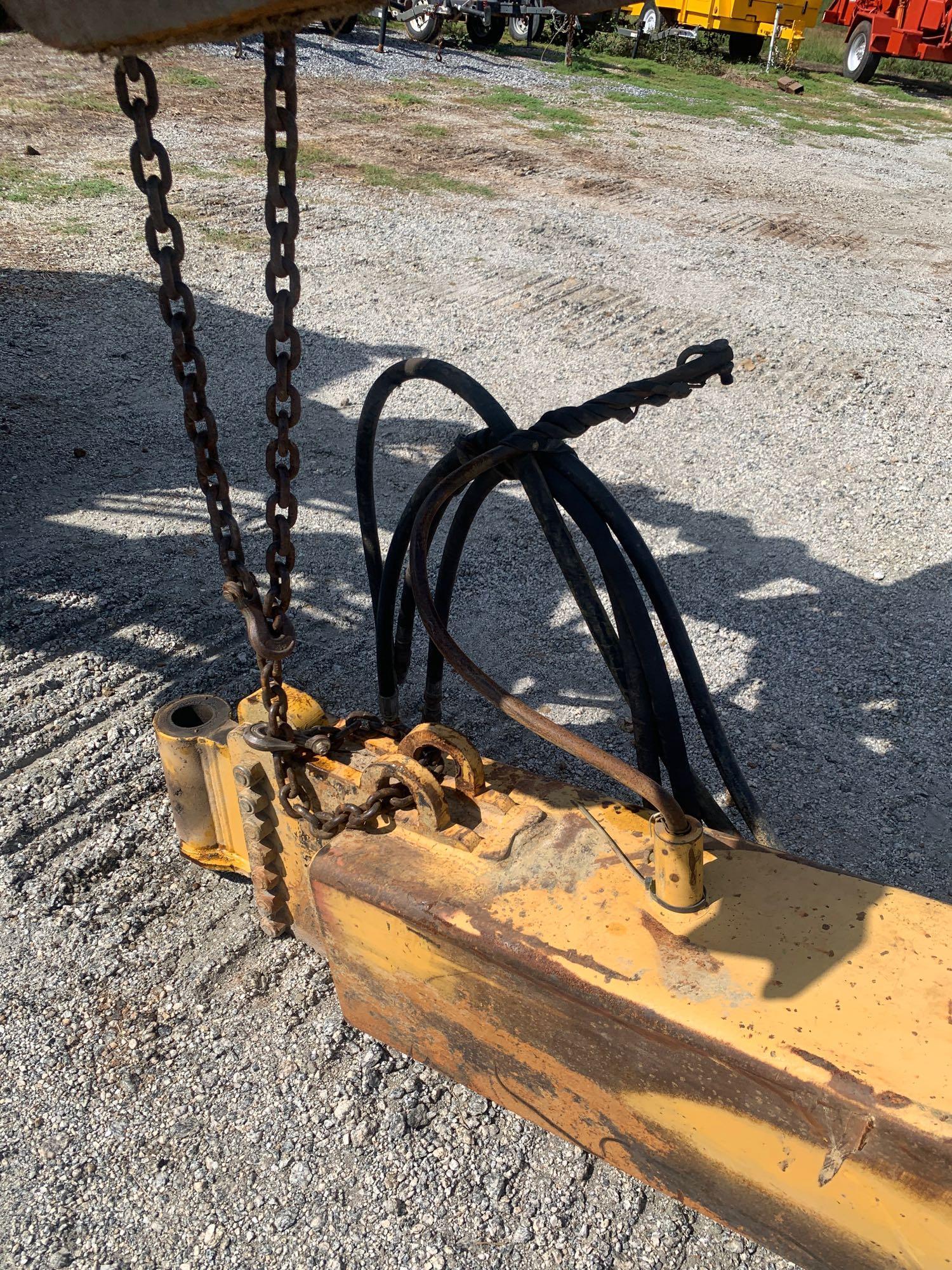 2002 John Deere 1810E Pull Scraper